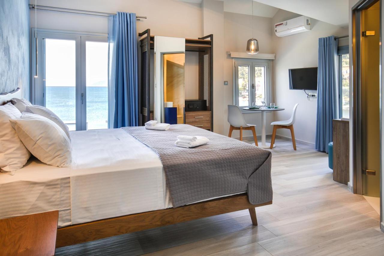 Sunrise Bay Apts Agia Efimia Esterno foto