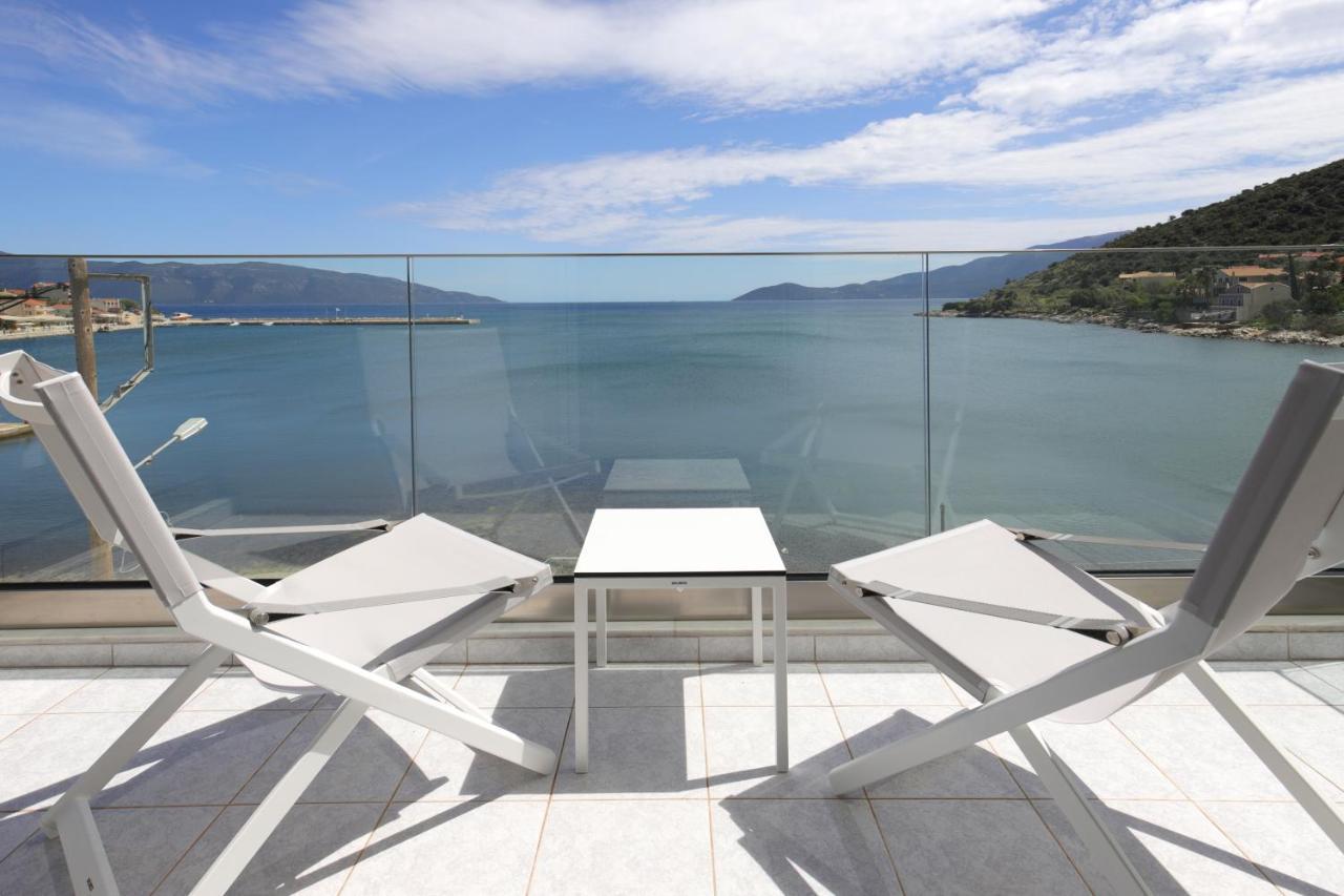 Sunrise Bay Apts Agia Efimia Esterno foto