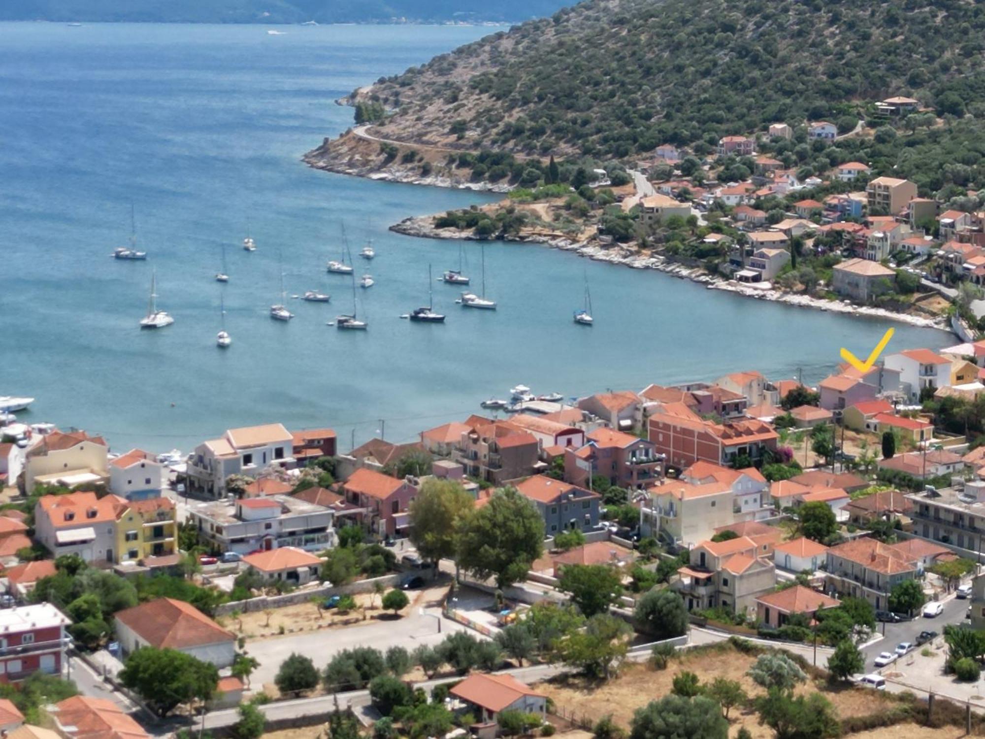 Sunrise Bay Apts Agia Efimia Esterno foto